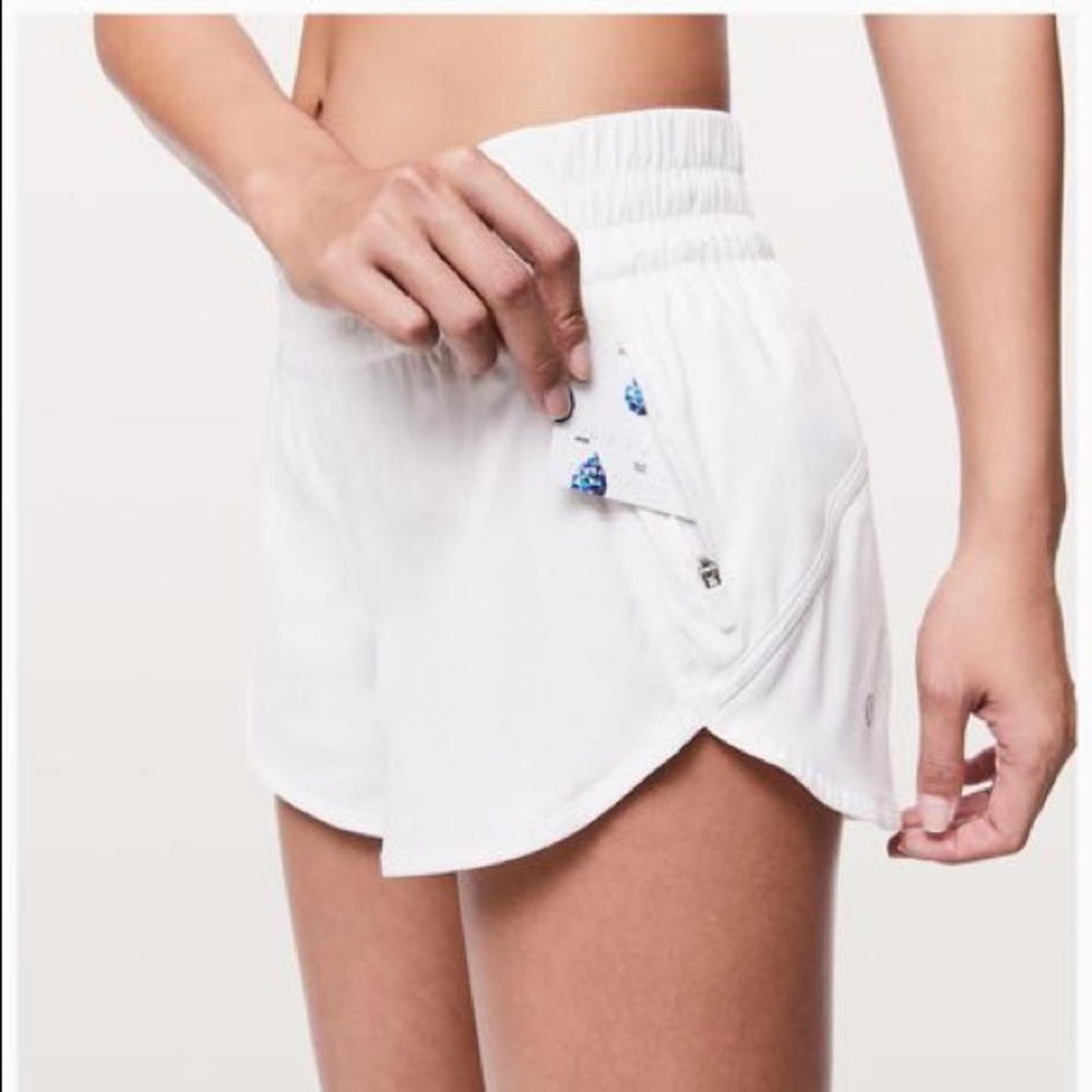 Lululemon tracker shorts 4”